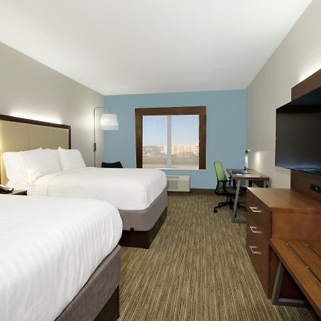Holiday Inn Express & Suites Columbus North By Ihg Екстер'єр фото